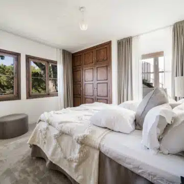 Luxury duplex apartment with panoramic sea and mountain views in Aloha, Nueva Andalucia Picture 29