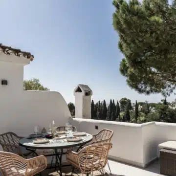 Luxury duplex apartment with panoramic sea and mountain views in Aloha, Nueva Andalucia Picture 41