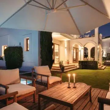Luxury refurbished 4-bedroom villa offering stunning sea views in Estepona Picture 30