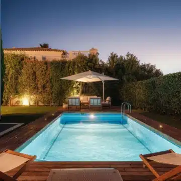 Luxury refurbished 4-bedroom villa offering stunning sea views in Estepona Picture 31