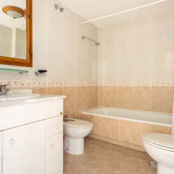 Frontline golf duplex penthouse with mountain views in Guadalmina Alta, San Pedro de Alcanatara Picture 9