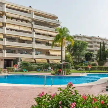 Frontline golf duplex penthouse with mountain views in Guadalmina Alta, San Pedro de Alcanatara Picture 18