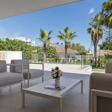 Mediterranean villa with sea and mountain views in Guadalmina Alta, San Pedro de Alcantara Picture 31