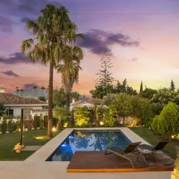 Mediterranean villa with sea and mountain views in Guadalmina Alta, San Pedro de Alcantara Picture 19