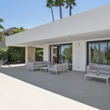 Mediterranean villa with sea and mountain views in Guadalmina Alta, San Pedro de Alcantara Picture 11