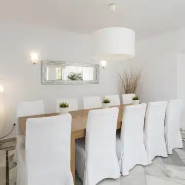 Elegant villa within the exclusive enclave of Los Naranjos Golf, Nueva Andalucia Picture 6