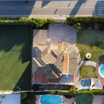 Elegant villa within the exclusive enclave of Los Naranjos Golf, Nueva Andalucia Picture 10