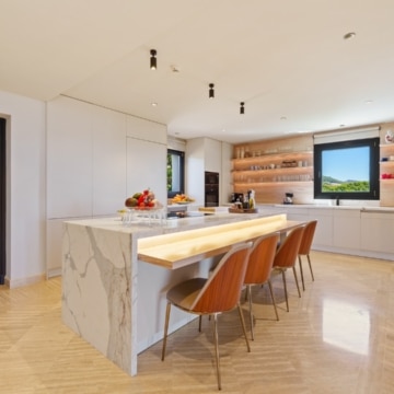 Stunning duplex penthouse located in the prestigious Monte Paraiso Country Club, Marbella Picture 25