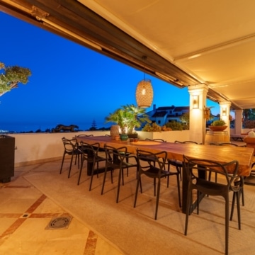 Stunning duplex penthouse located in the prestigious Monte Paraiso Country Club, Marbella Picture 32