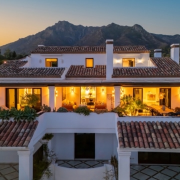 Stunning duplex penthouse located in the prestigious Monte Paraiso Country Club, Marbella Picture 36