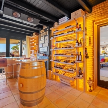 Stunning duplex penthouse located in the prestigious Monte Paraiso Country Club, Marbella Picture 8