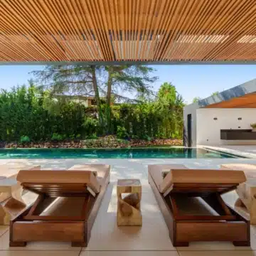 Marvellous villa nestled within the exclusive gated community of Parcelas del Golf, Nueva Andalucia Picture 19