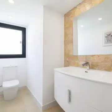 Exceptional villa with beautiful mountain views in Alta Vista, San Pedro de Alcántara Picture 32