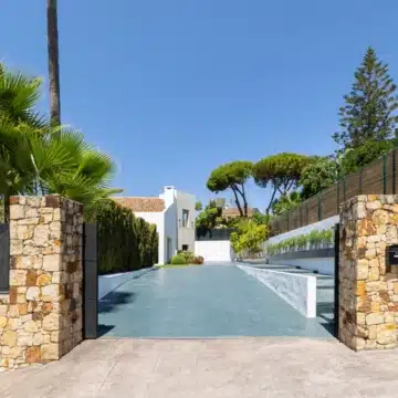 Exceptional villa with beautiful mountain views in Alta Vista, San Pedro de Alcántara Picture 40