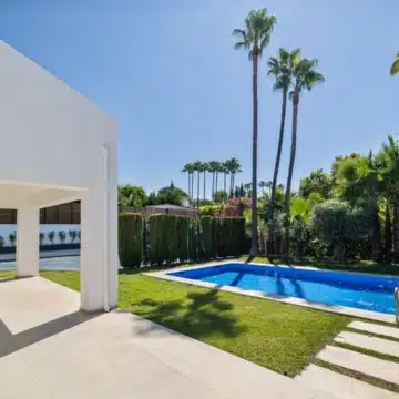 Exceptional villa with beautiful mountain views in Alta Vista, San Pedro de Alcántara Picture 19