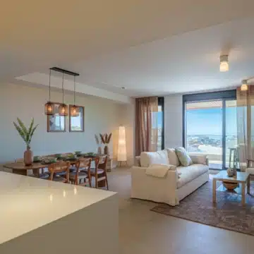 Brand new 2-bedroom apartment in the urbanization of Vanian Views in Selwo, Estepona Picture 0