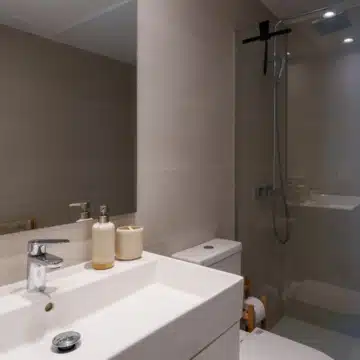 Brand new 2-bedroom apartment in the urbanization of Vanian Views in Selwo, Estepona Picture 6