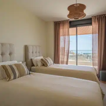 Brand new 2-bedroom apartment in the urbanization of Vanian Views in Selwo, Estepona Picture 7