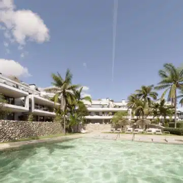 The Palms – Lavish collection of 78 apartments with open views in Estepona Picture 33