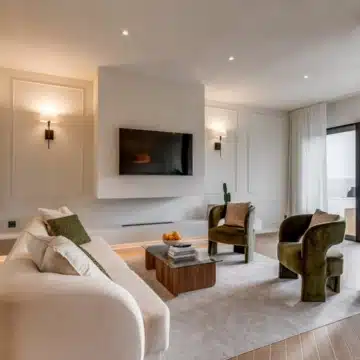 Refurbished 4-bedroom townhouse in the residential development of Los Potros, Nueva Andalucia Picture 33