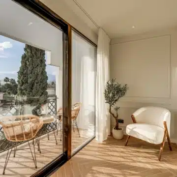 Refurbished 4-bedroom townhouse in the residential development of Los Potros, Nueva Andalucia Picture 14