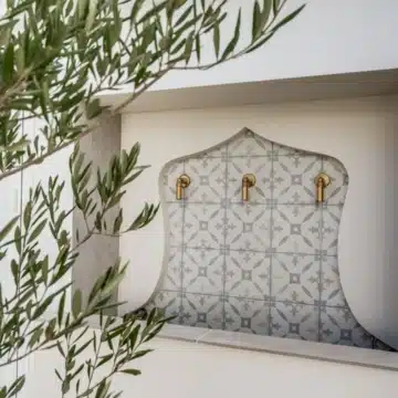 Refurbished 4-bedroom townhouse in the residential development of Los Potros, Nueva Andalucia Picture 42