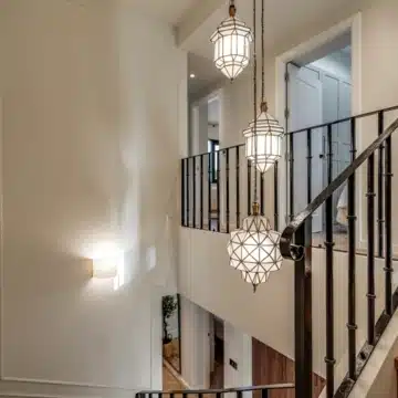 Refurbished 4-bedroom townhouse in the residential development of Los Potros, Nueva Andalucia Picture 17