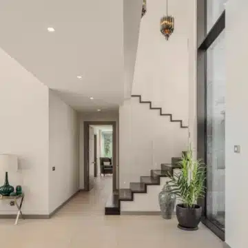 Masterpiece 5-bedroom villa with panoramic sea views in El Madroñal, Benahavis Picture 12