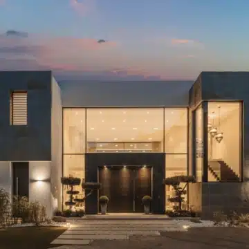 Masterpiece 5-bedroom villa with panoramic sea views in El Madroñal, Benahavis Picture 25