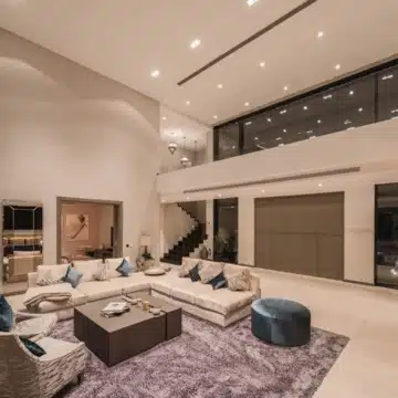 Masterpiece 5-bedroom villa with panoramic sea views in El Madroñal, Benahavis Picture 21