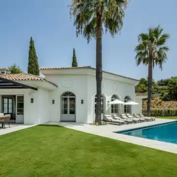 Luxury five-bedroom villa situated in the exclusive gated enclave of La Zagaleta, Benahavís Picture 6