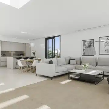 Modern villa with stunning sea and golf views in Cabopino, Marbella East Picture 21