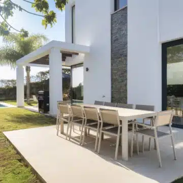 Modern villa with stunning sea and golf views in Cabopino, Marbella East Picture 24