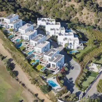 Modern villa with stunning sea and golf views in Cabopino, Marbella East Picture 27