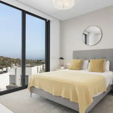 Modern villa with stunning sea and golf views in Cabopino, Marbella East Picture 2