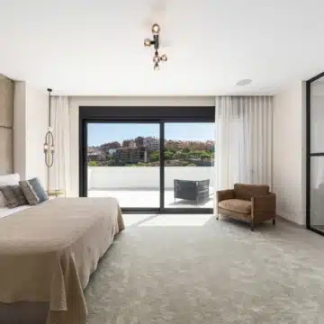 Frontline Golf villa with panoramic views over the Santa Maria Golf in Elviria, Nueva Andalucia Picture 17