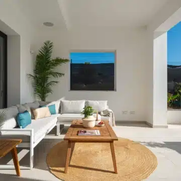 Frontline Golf villa with panoramic views over the Santa Maria Golf in Elviria, Nueva Andalucia Picture 8