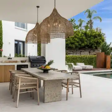 Refurbished 4-bedroom modern villa with sea views in La Alquería, Benahavís Picture 0