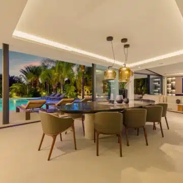 Majestic villa with beautiful open views in Las Chapas, Marbella East Picture 41