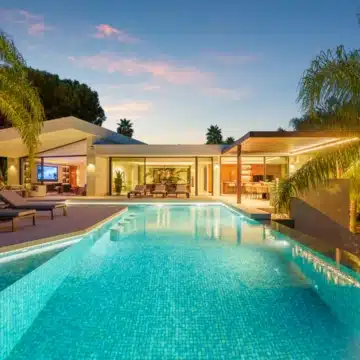 Majestic villa with beautiful open views in Las Chapas, Marbella East Picture 42