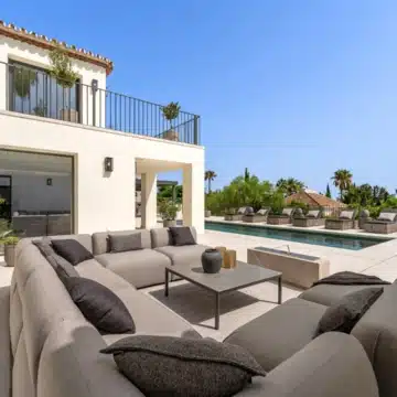 Renovated Andalusian-style villa in Rocío de Nagüeles, Marbella Golden Mile Picture 2