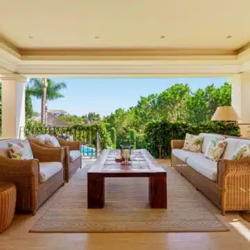 Andalusian-style villa with panoramic sea views in Las Lomas del Marbella Club, Marbella Picture 7