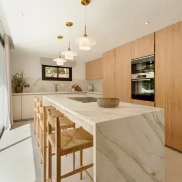 Refurbished 4-bedroom luxury villa with sea views in Rocio de Nagüeles, Marbella Golden Mile Picture 8