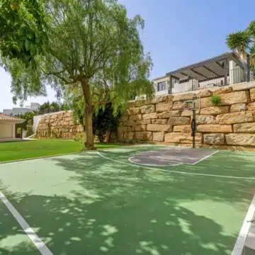 Renovated Andalusian-style villa in Rocío de Nagüeles, Marbella Golden Mile Picture 13