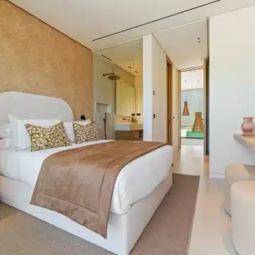 Magnificent 5-bedroom villa in the prestigious Lomas de Marbella Club, Marbella Golden Mile Picture 20