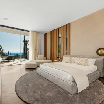 Marvellous 6-bedroom villa in the privileged gated community of Cascada de Camoján, Marbella Golden Mile Picture 16