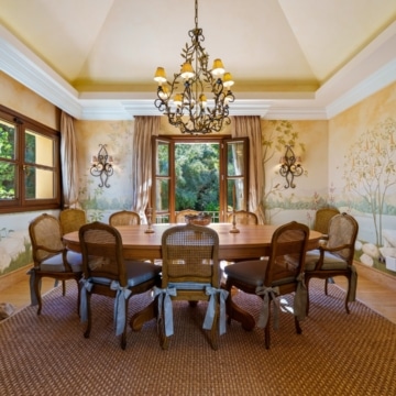 Andalusian-style villa with panoramic sea views in Las Lomas del Marbella Club, Marbella Picture 11