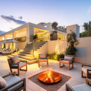 Brand new villa with modern design and classic Andalusian charm in Rocío de Nagüeles, Marbella Picture 11