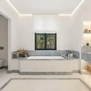 Exceptional villa nestled in one of Marbella’s most prestigious location of Cascada de Camoján Picture 27