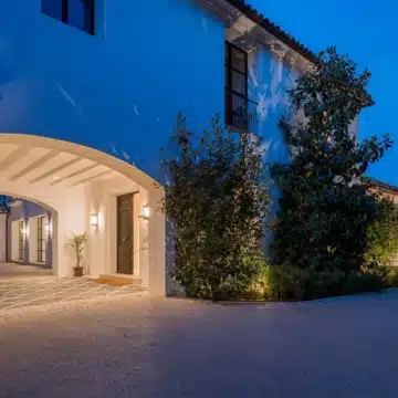 Exceptional villa nestled in one of Marbella’s most prestigious location of Cascada de Camoján Picture 28